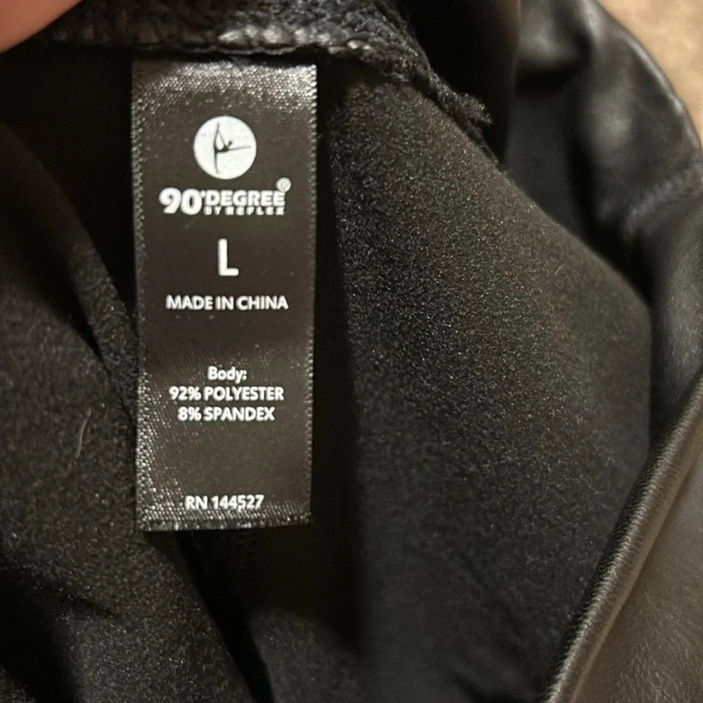NWT 90 Degree by Reflex leatherette Leggings. Size Large - Picture 5 of 5